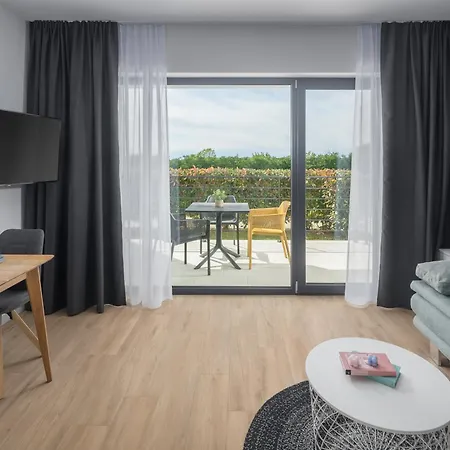 Lana Premium 2 Apartment *