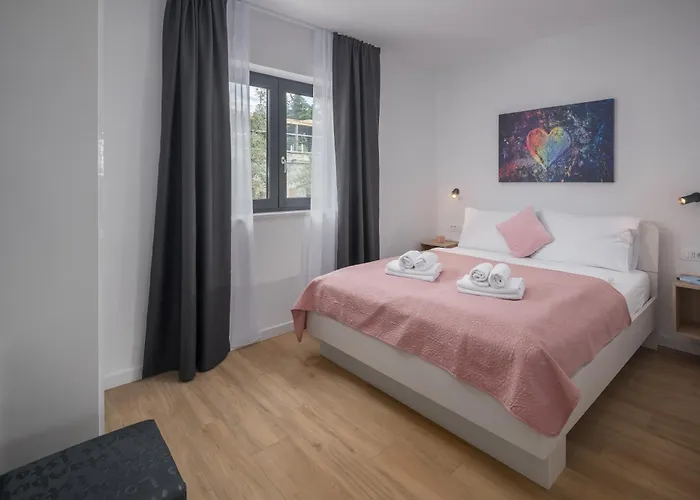 Daire Lana Premium 2 *